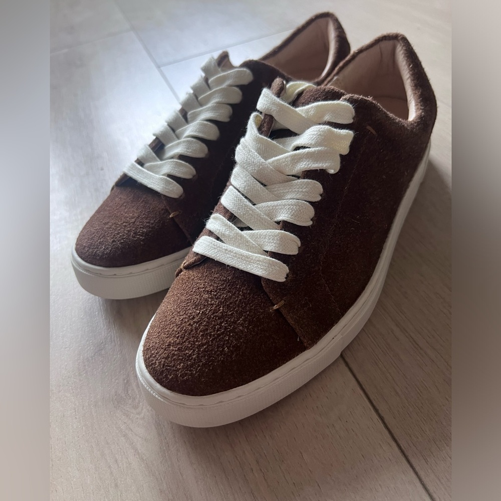 Brand new FRYE suede leather Ivy sneaker 8.5W or 7 mens in coco tan